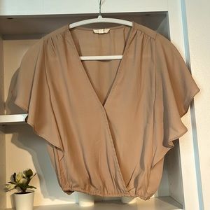 Adorable tan blouse